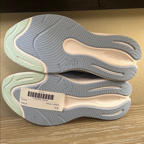 NWOT, KURU Atom 2 Superior Rebound Comfort Sneakers. - Picture 8 of 10